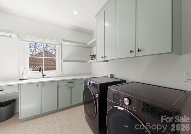 2610 Sedley Road, Charlotte, NC 28211