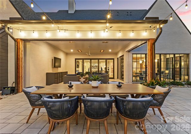 2610 Sedley Road, Charlotte, NC 28211