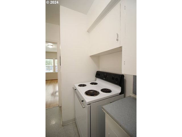 1805 Ne 8TH Ave, Portland, OR 97212