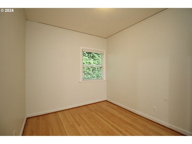 1805 Ne 8TH Ave, Portland, OR 97212