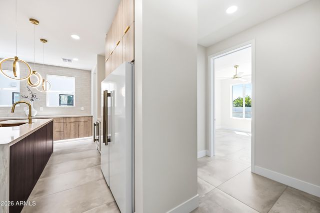 4008 N 34TH Street, Phoenix, AZ 85018