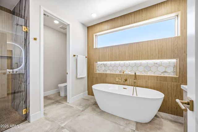 4008 N 34TH Street, Phoenix, AZ 85018