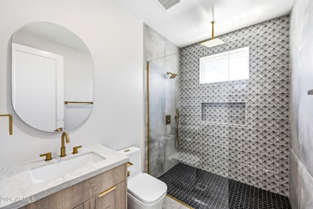 4008 N 34TH Street, Phoenix, AZ 85018