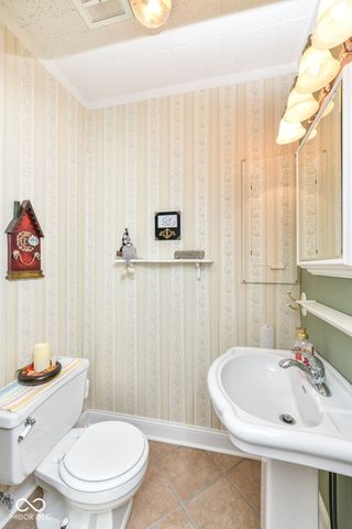 7641 S 500 W, Trafalgar, IN 46181