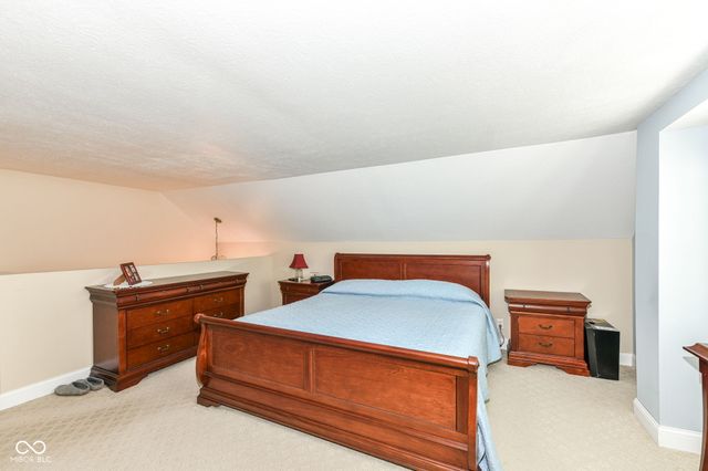 7641 S 500 W, Trafalgar, IN 46181