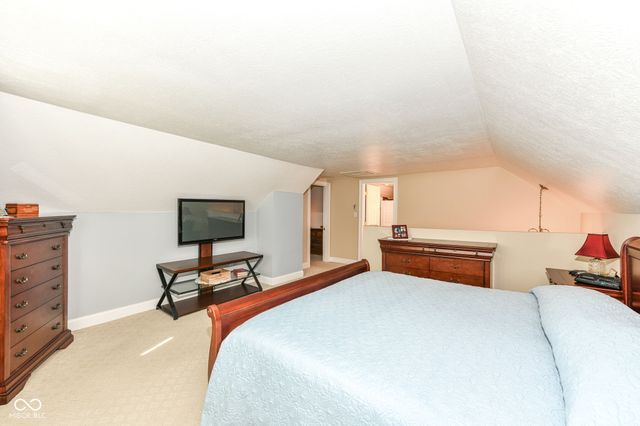 7641 S 500 W, Trafalgar, IN 46181