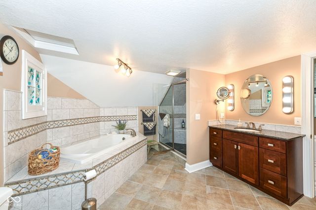 7641 S 500 W, Trafalgar, IN 46181