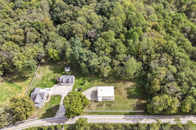 7641 S 500 W, Trafalgar, IN 46181