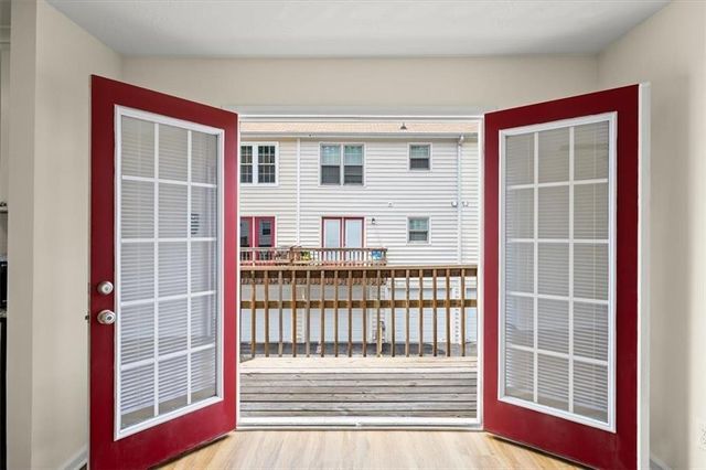 238 Chads Ford Way, Roswell, GA 30076