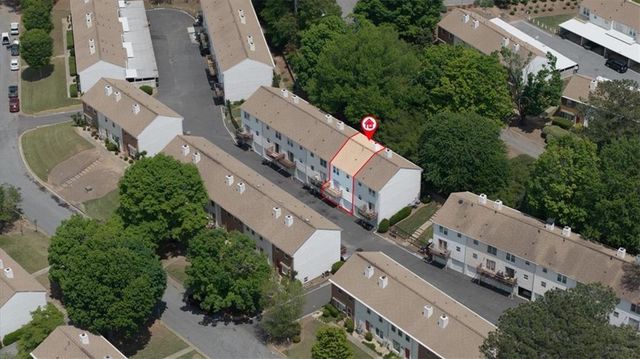 238 Chads Ford Way, Roswell, GA 30076