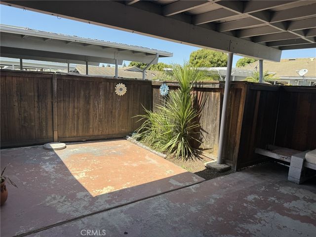 1225 E 1st, Tustin, CA 92780