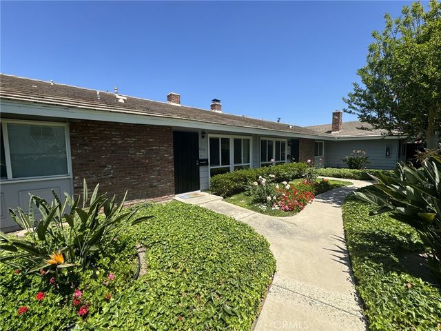 1225 E 1st, Tustin, CA 92780