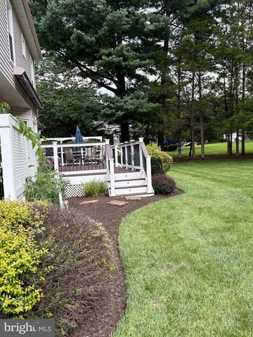 2711 MUSTANG DR, Herndon, VA 20171