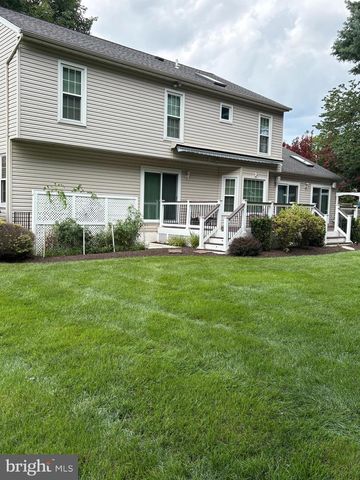 2711 MUSTANG DR, Herndon, VA 20171