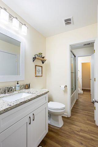 1004 Fieldstone Dr, Dothan, AL 36303