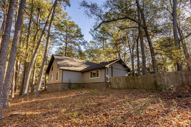 1004 Fieldstone Dr, Dothan, AL 36303