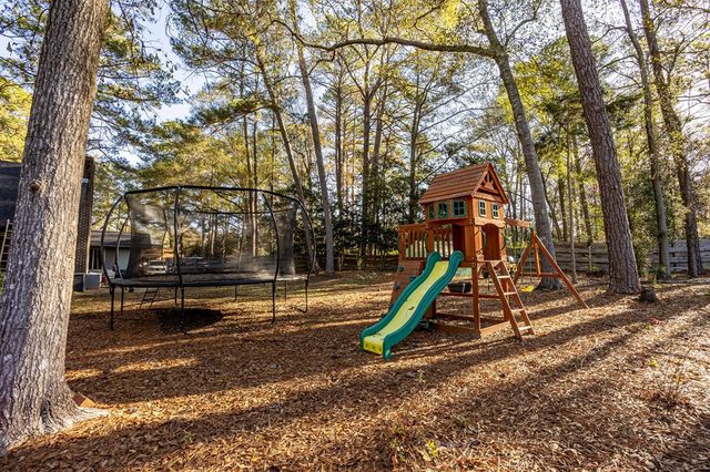 1004 Fieldstone Dr, Dothan, AL 36303