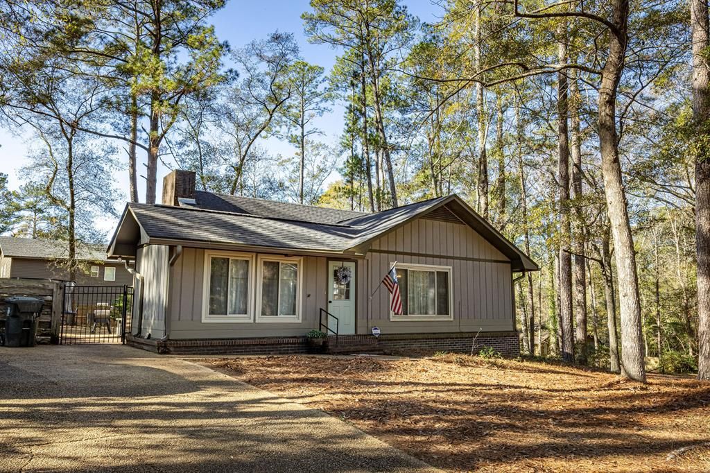 1004 Fieldstone Dr, Dothan, AL 36303