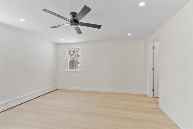 114 Lake St, Peabody, MA 01960