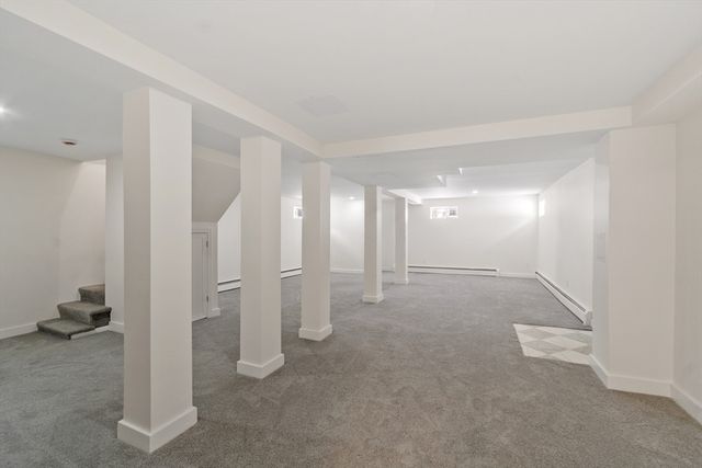 114 Lake St, Peabody, MA 01960