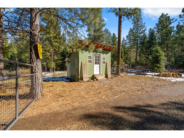 2216 HIGHWAY 141, Trout Lake, WA 98650
