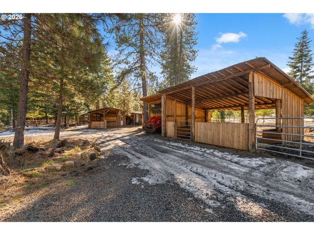 2216 HIGHWAY 141, Trout Lake, WA 98650