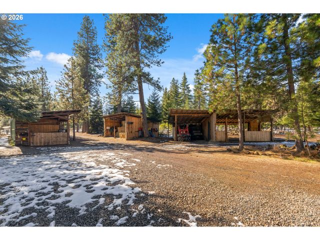 2216 HIGHWAY 141, Trout Lake, WA 98650