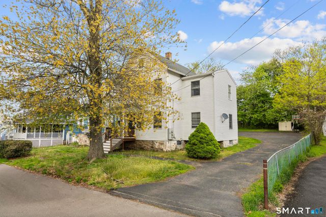 18 Ivy Place, Norwalk, CT 06854