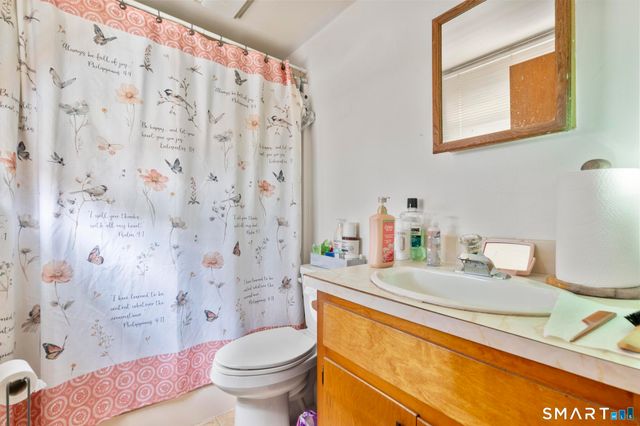 18 Ivy Place, Norwalk, CT 06854