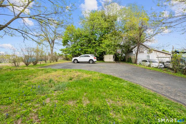 18 Ivy Place, Norwalk, CT 06854