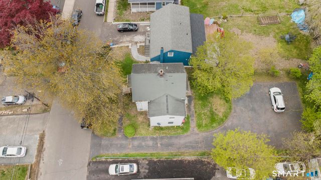 18 Ivy Place, Norwalk, CT 06854