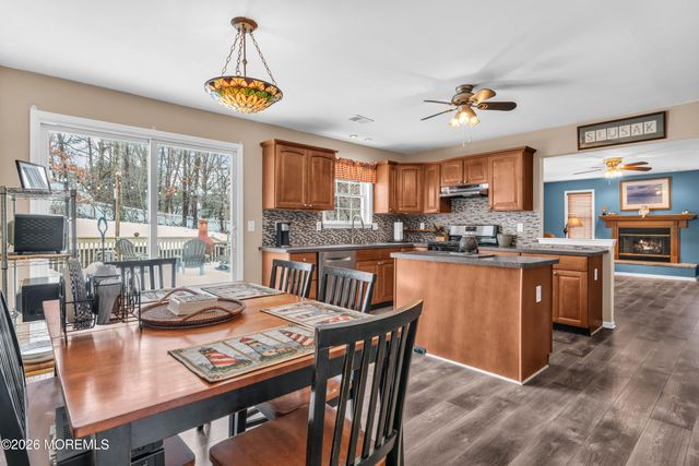 322 Wellington Court, Jackson, NJ 08527