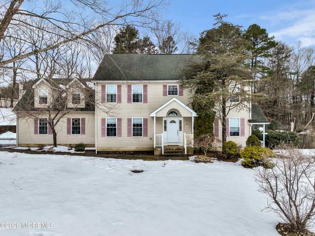 322 Wellington Court, Jackson, NJ 08527