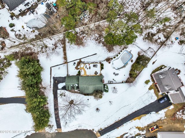 322 Wellington Court, Jackson, NJ 08527