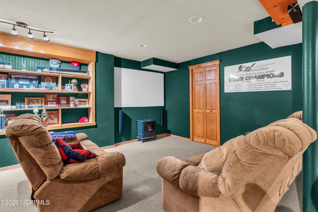 322 Wellington Court, Jackson, NJ 08527