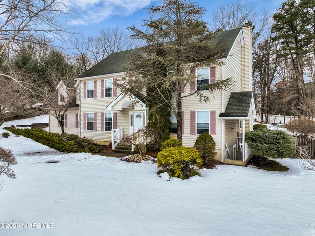 322 Wellington Court, Jackson, NJ 08527