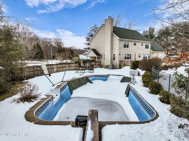 322 Wellington Court, Jackson, NJ 08527