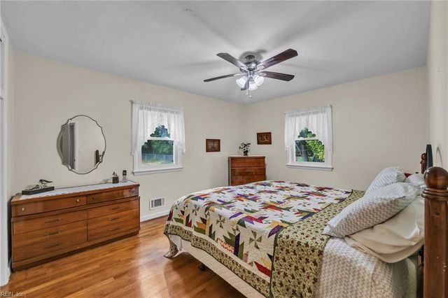 1713 Keeling RD, Virginia Beach, VA 23455
