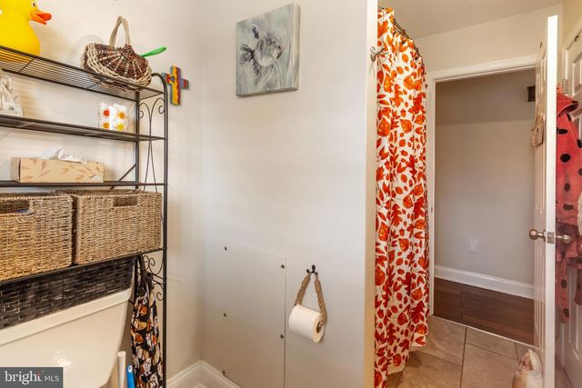 1077 PINE GROVE RD, Hanover, PA 17331