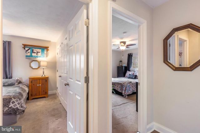 1077 PINE GROVE RD, Hanover, PA 17331