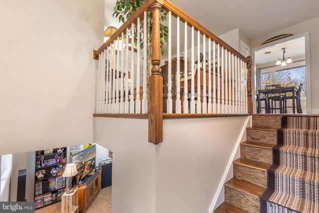 1077 PINE GROVE RD, Hanover, PA 17331