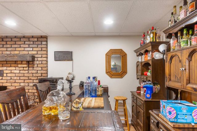 1077 PINE GROVE RD, Hanover, PA 17331