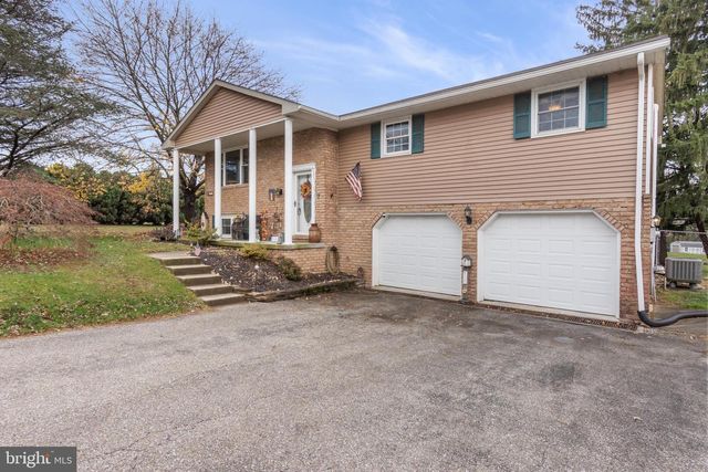 1077 PINE GROVE RD, Hanover, PA 17331