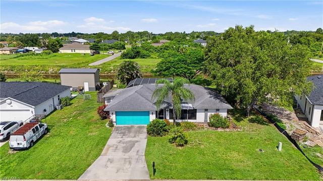 1529 Crestwood CIR W, Lehigh Acres, FL 33936