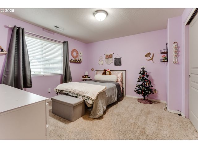 4685 GLACIER MEADOWS Loop, Springfield, OR 97478