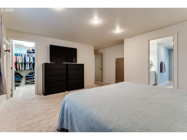 4685 GLACIER MEADOWS Loop, Springfield, OR 97478