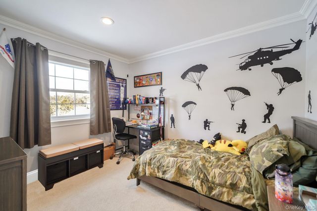 6 Madsen Court, Mount Sinai, NY 11766