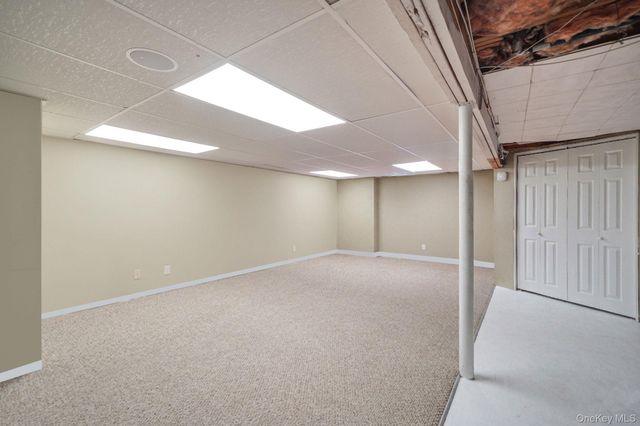 6 Madsen Court, Mount Sinai, NY 11766