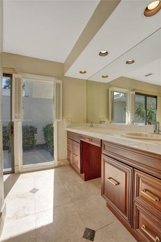 17115 Bay Street, Jupiter, FL 33477