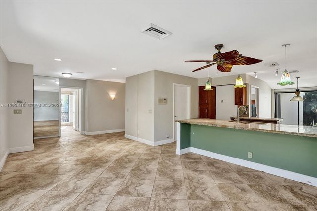 17115 Bay Street, Jupiter, FL 33477